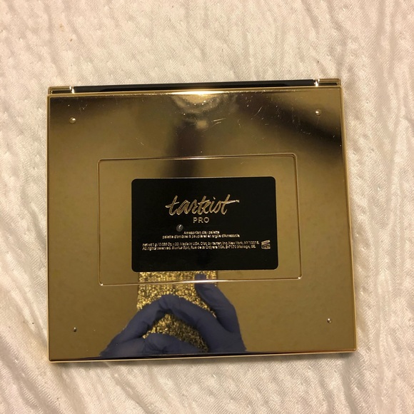 Beauty Essential! Tarte “The Tarteist” Pro Palette - Picture 3 of 10